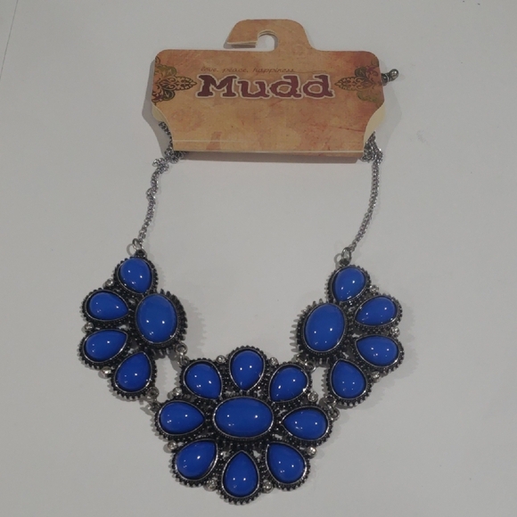Mudd Silver-Tone Blue Statement Necklace – Bold, Elegant Women’s Fashion Jewelry - Picture 3 of 10